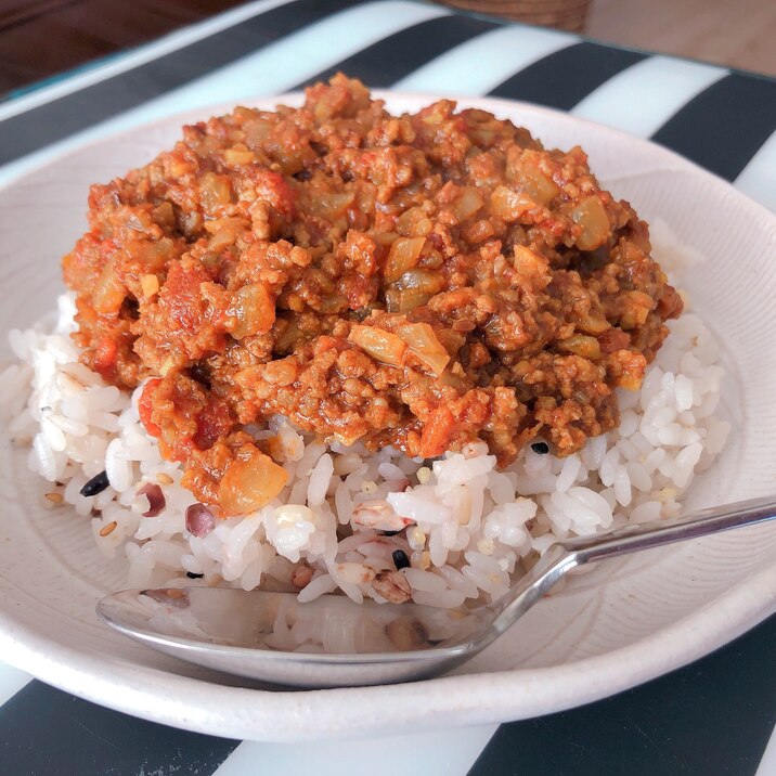 カレー粉で作るキーマカレー